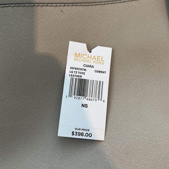 Michael Kors Shoulder Bag - Picture 10 of 11